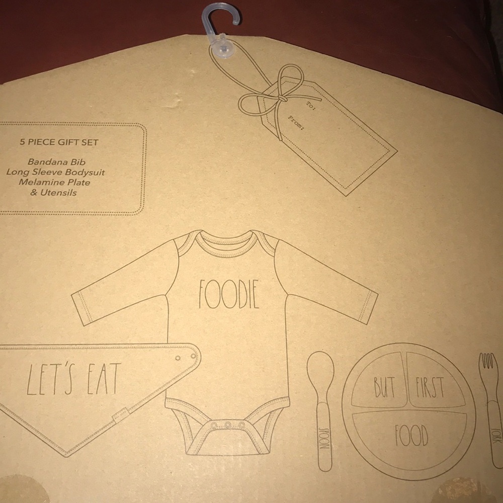 Rae Dunn Baby 5 piece set - 6-9 months - Picture 2 of 2